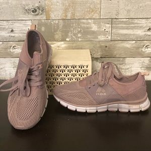 Sz 8.5 RBX Purple Sneakers